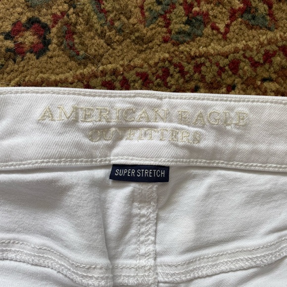 American Eagle white jegging crop size 8 low/mid rise - Picture 3 of 4